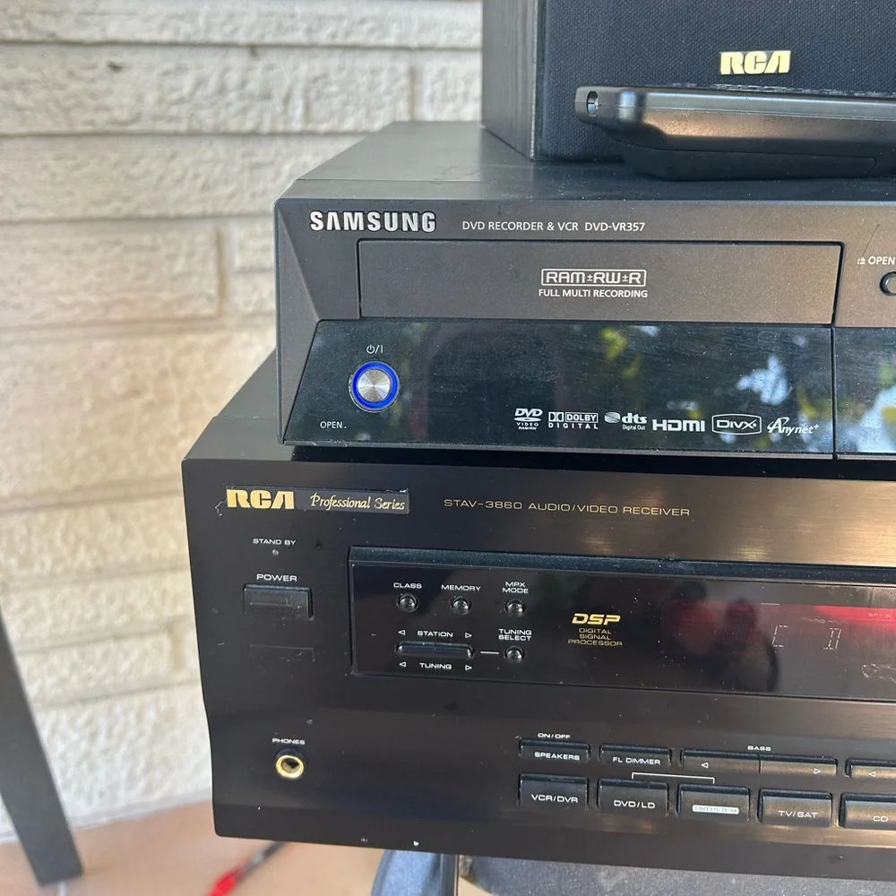 RCA STAV-3860 Home Theater Digital Professional Series Dolby AV Receiver